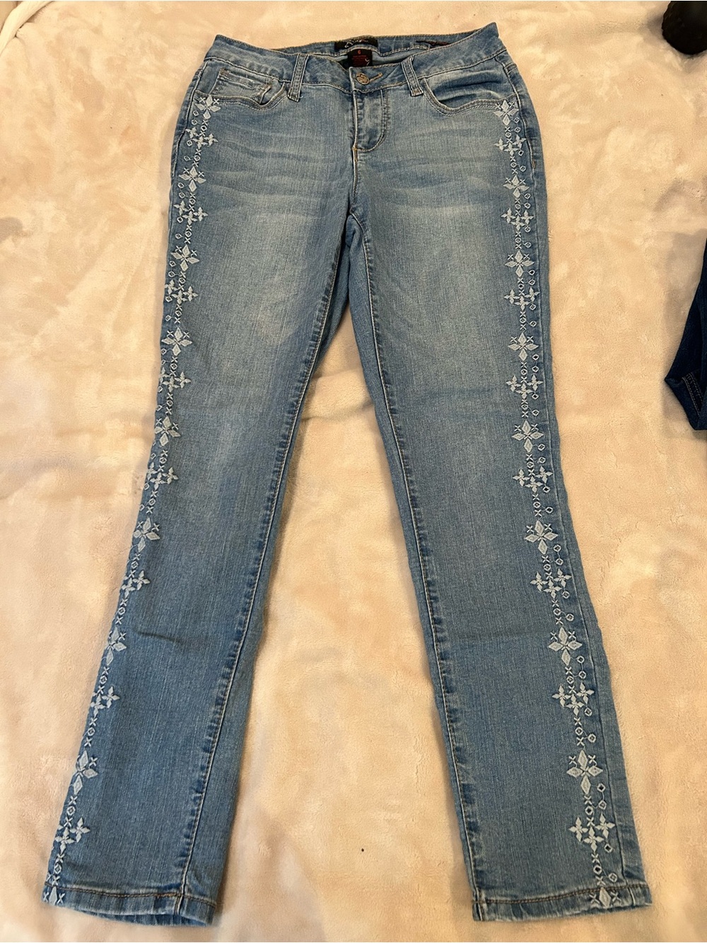 Earl Jeans Light Blue Straight-Leg Jeans with White Side Embroidery